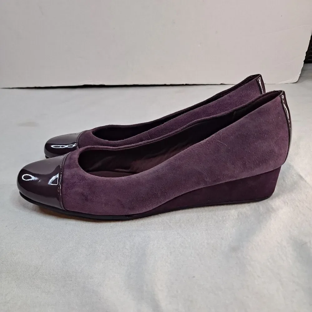 Easy Spirit Segracey Wedges Women's Size 9.5M Purple Suede Cap Toe